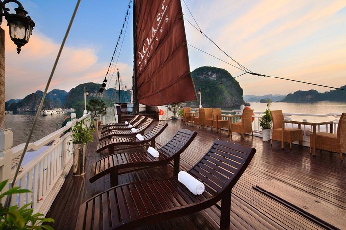 how to go to halong cruise in halong bay